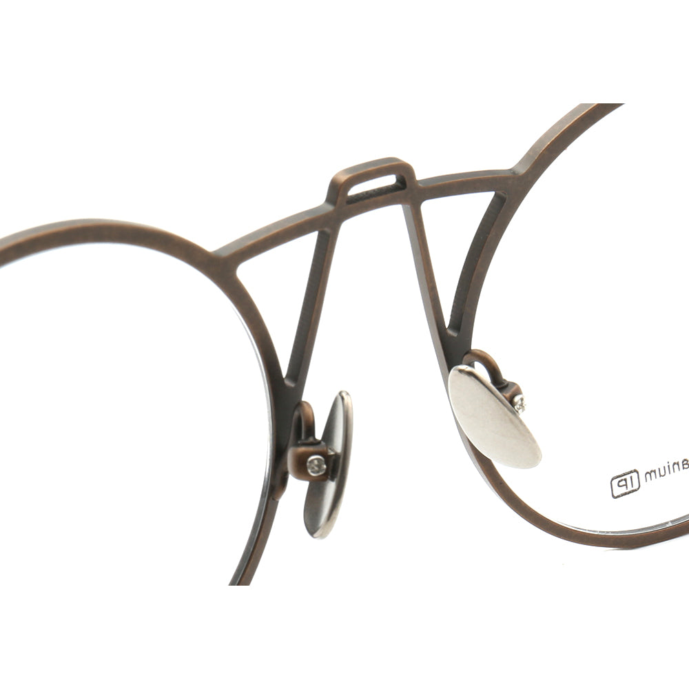 Nose pads of punk style titanium eyeglasses
