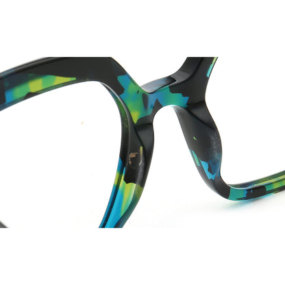 green tortoise nose pads of women oversize glasses frames 