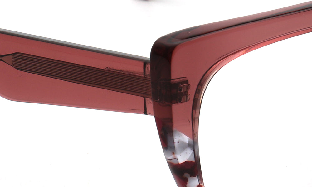 bulky temple of women oversize eyeglass frames