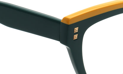 green temple of fashionable cat eye glasses