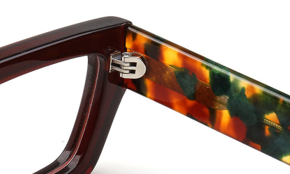 hinges of tortoise bulky eyeglasses frames