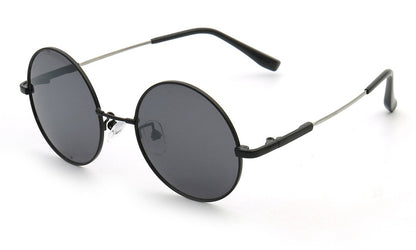 retro black round sunglasses outdoor
